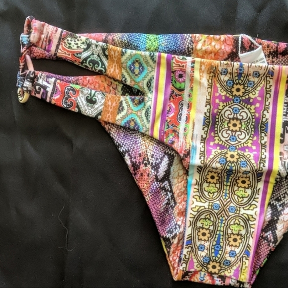 Reversible open side bikini bottom - Picture 2 of 5